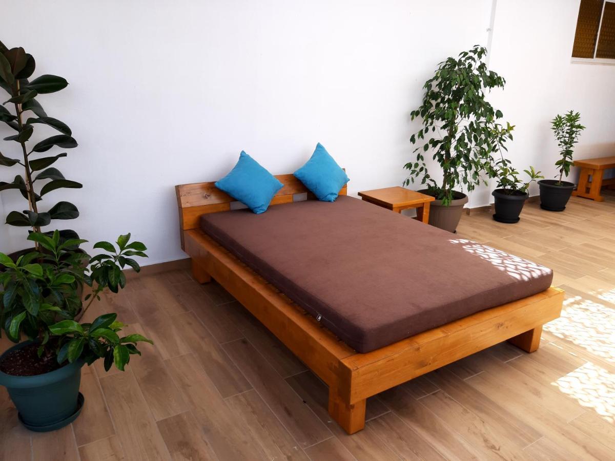 Central Apartment Near The Beach With Huge Private Terrace Лутраки Екстериор снимка