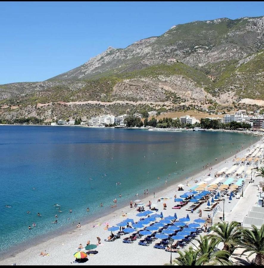 Central Apartment Near The Beach With Huge Private Terrace Лутраки Екстериор снимка