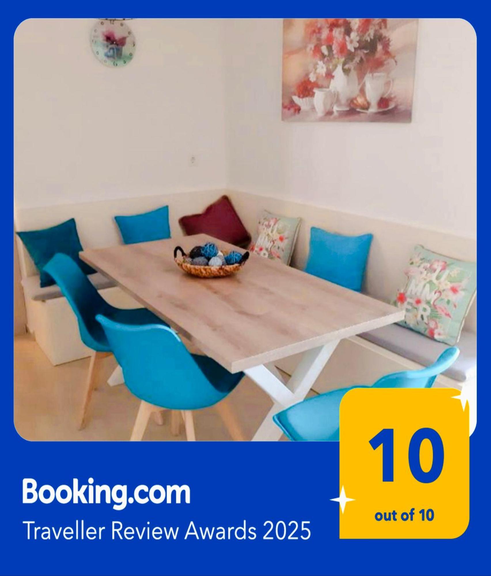 Central Apartment Near The Beach With Huge Private Terrace Лутраки Екстериор снимка